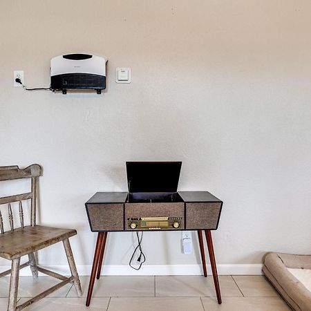 Convenient Joshua Tree Apartment - Walk To Town! Bagian luar foto