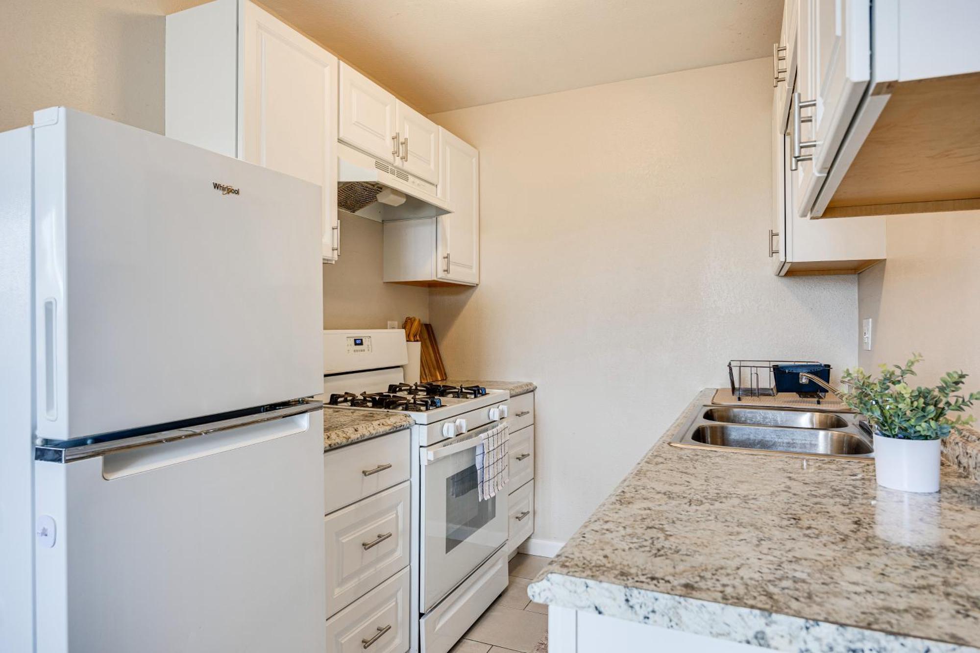 Convenient Joshua Tree Apartment - Walk To Town! Bagian luar foto